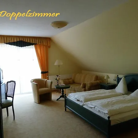 Hotel Mueritzhoeh 4*