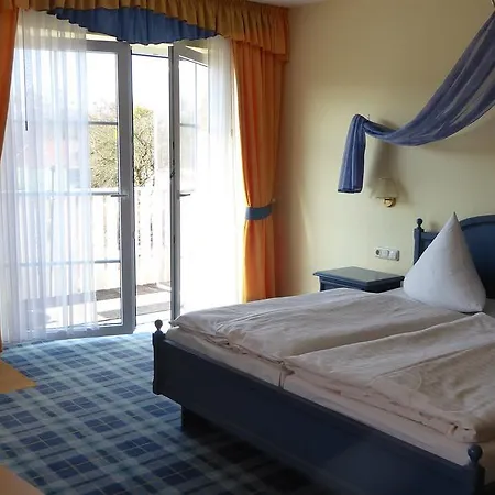 Hotel Mueritzhoeh 4*